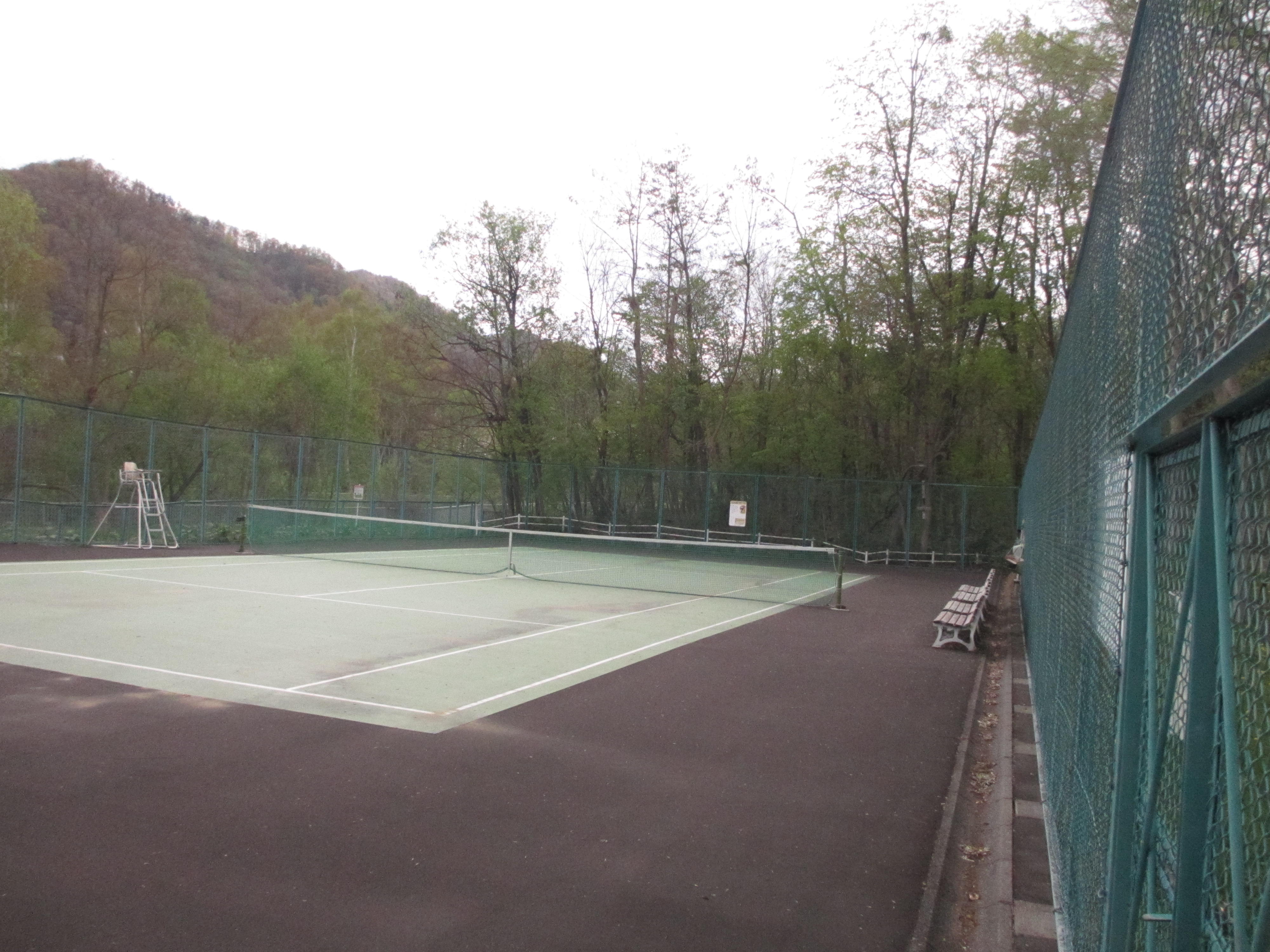 西野南公園テニスコート